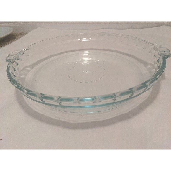 Pyrex Kitchen Vintage Pyrex Pie Dish Number 229 Clear Glass Fluted